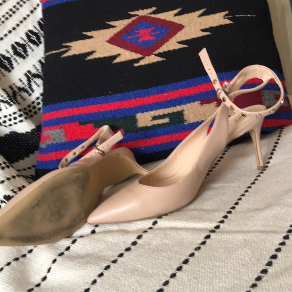 Womens Hills - Picture 3 of 5